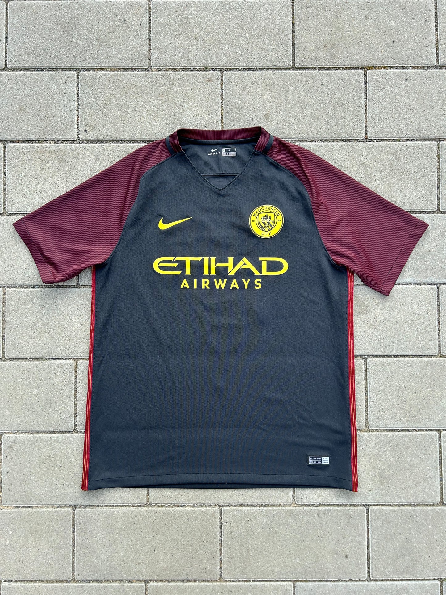 Manchester City 2016/17 Original Away Shirt Kompany #4 Size L