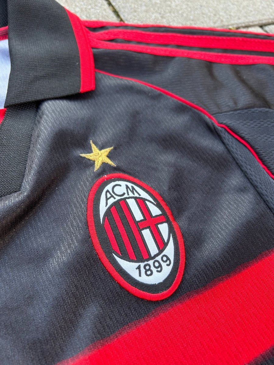 AC Milan 1998/99 Original Third Shirt Size S - Shorty Football Shirts