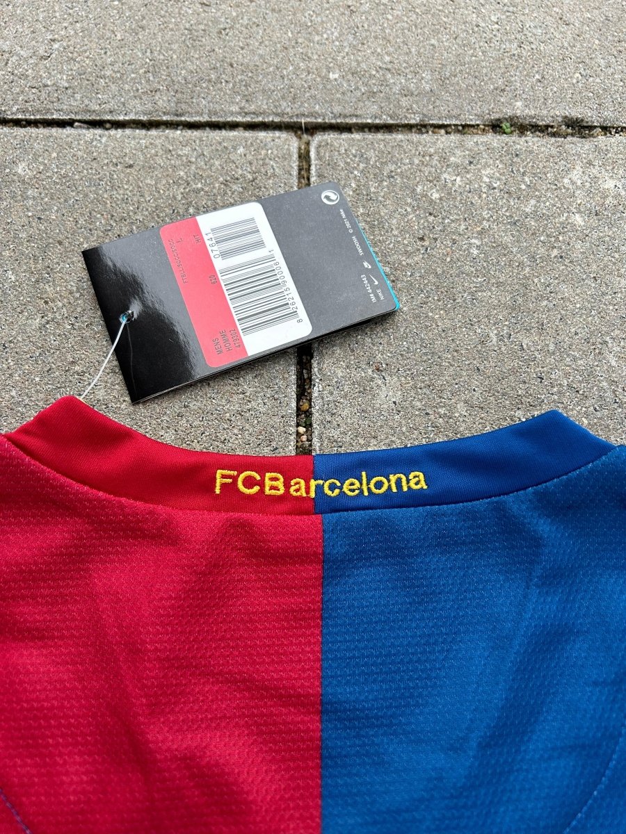 Barcelona 2006/07 Original Home Shirt Ronaldinho 10 L/S Size L - Shorty Football Shirts