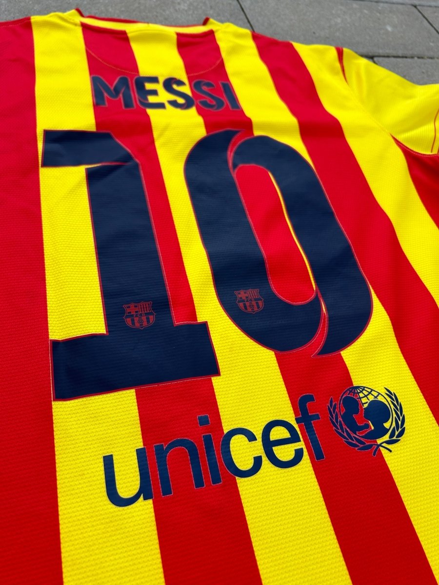 Barcelona 2013/14 Authentic Away Shirt Messi 10 Size L - Shorty Football Shirts