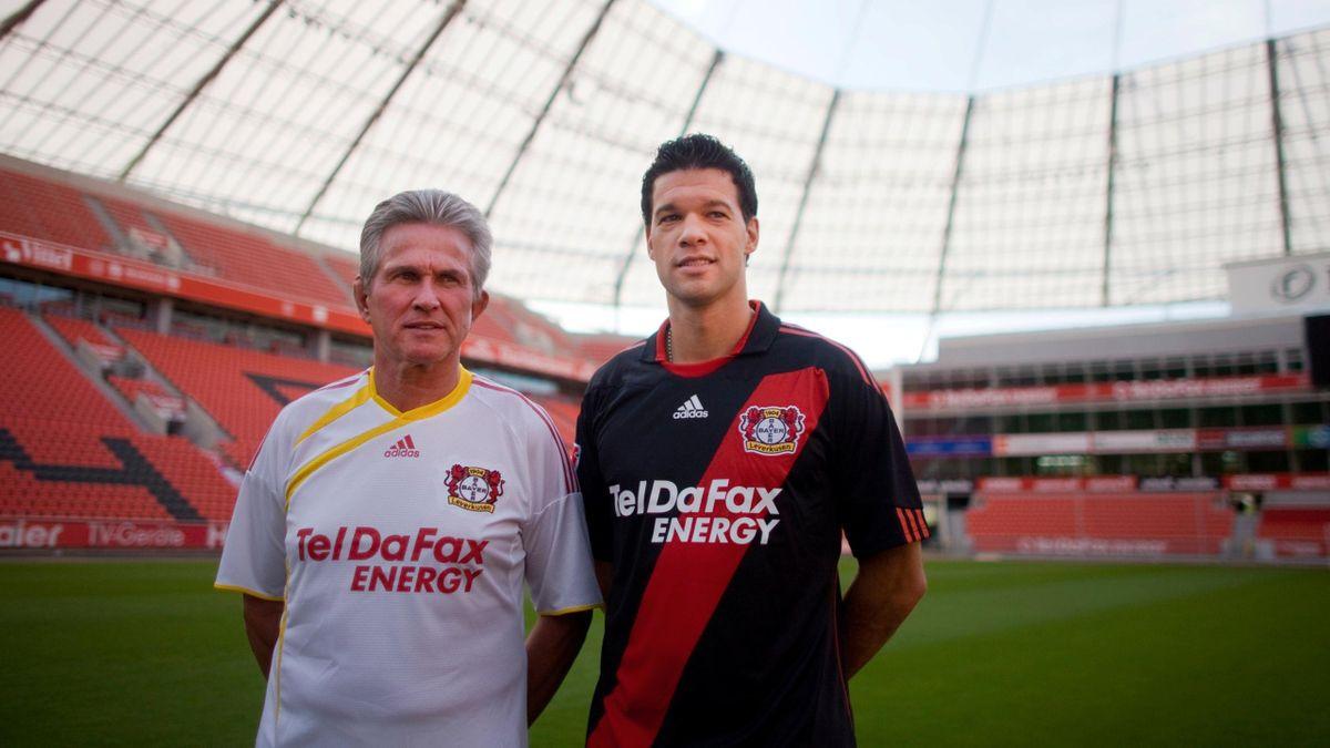 Bayer Leverkusen 2010/11 Authentic Home Shirt Size XXL - Shorty Football Shirts