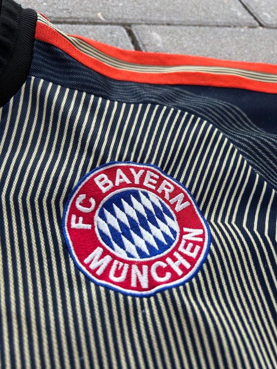 Bayern München 2003/04 Authentic GK Shirt Kahn 1 Size XS - Shorty Football Shirts