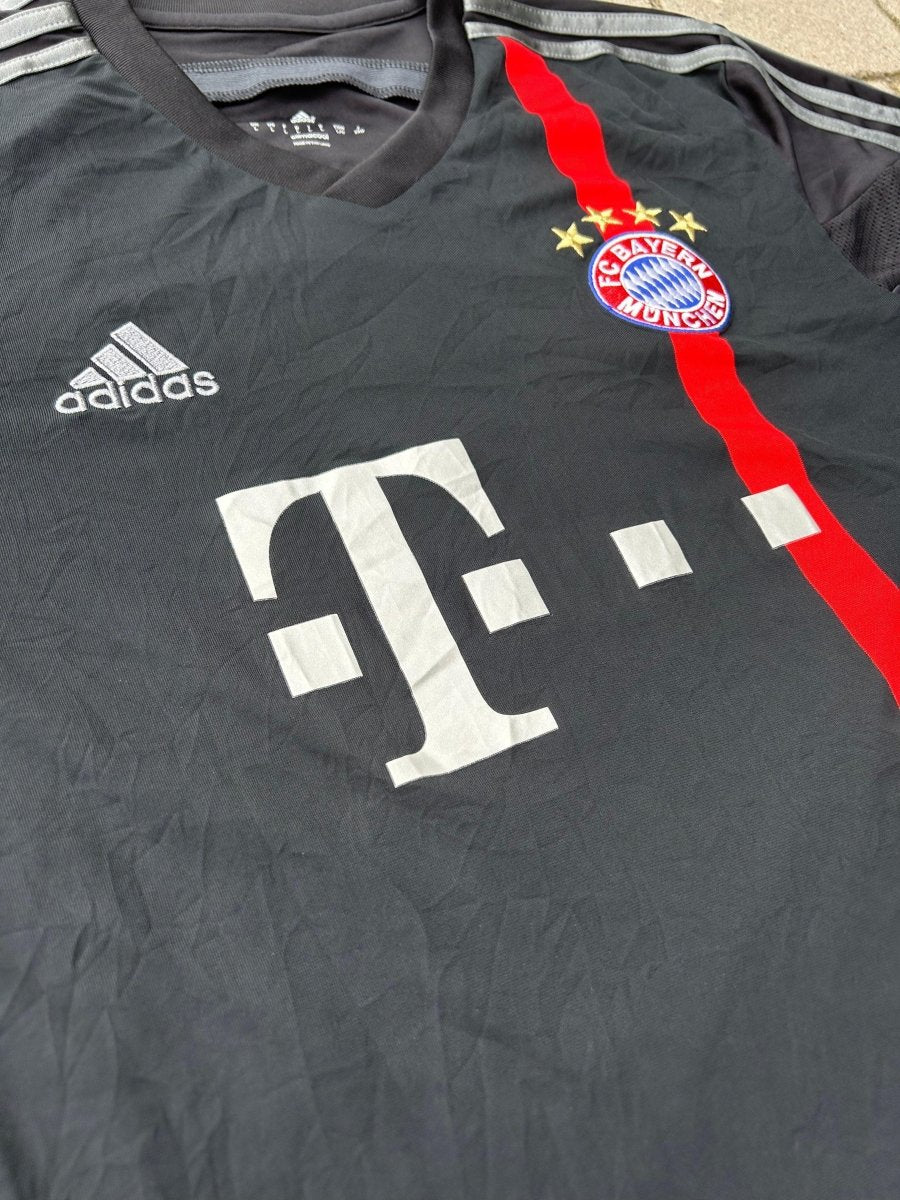 Bayern München 2014/15 Authentic Third Shirt Size L - Shorty Football Shirts