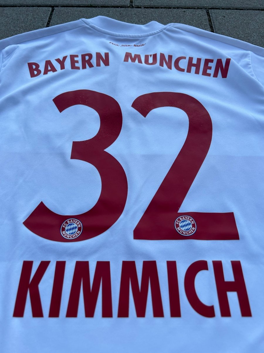 Bayern München 2015/16 Original Away Shirt Kimmich 32 Size L - Shorty Football Shirts