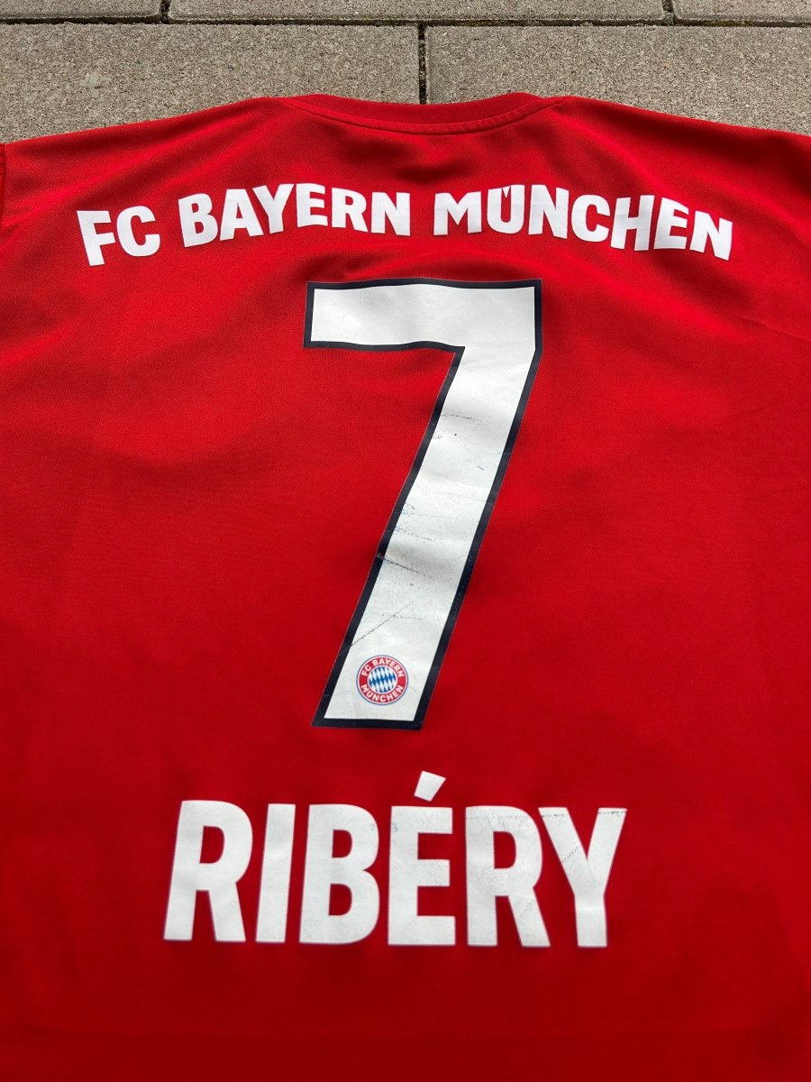Bayern München 2018/19 Home Shirt Ribéry 7 Size M - Shorty Football Shirts