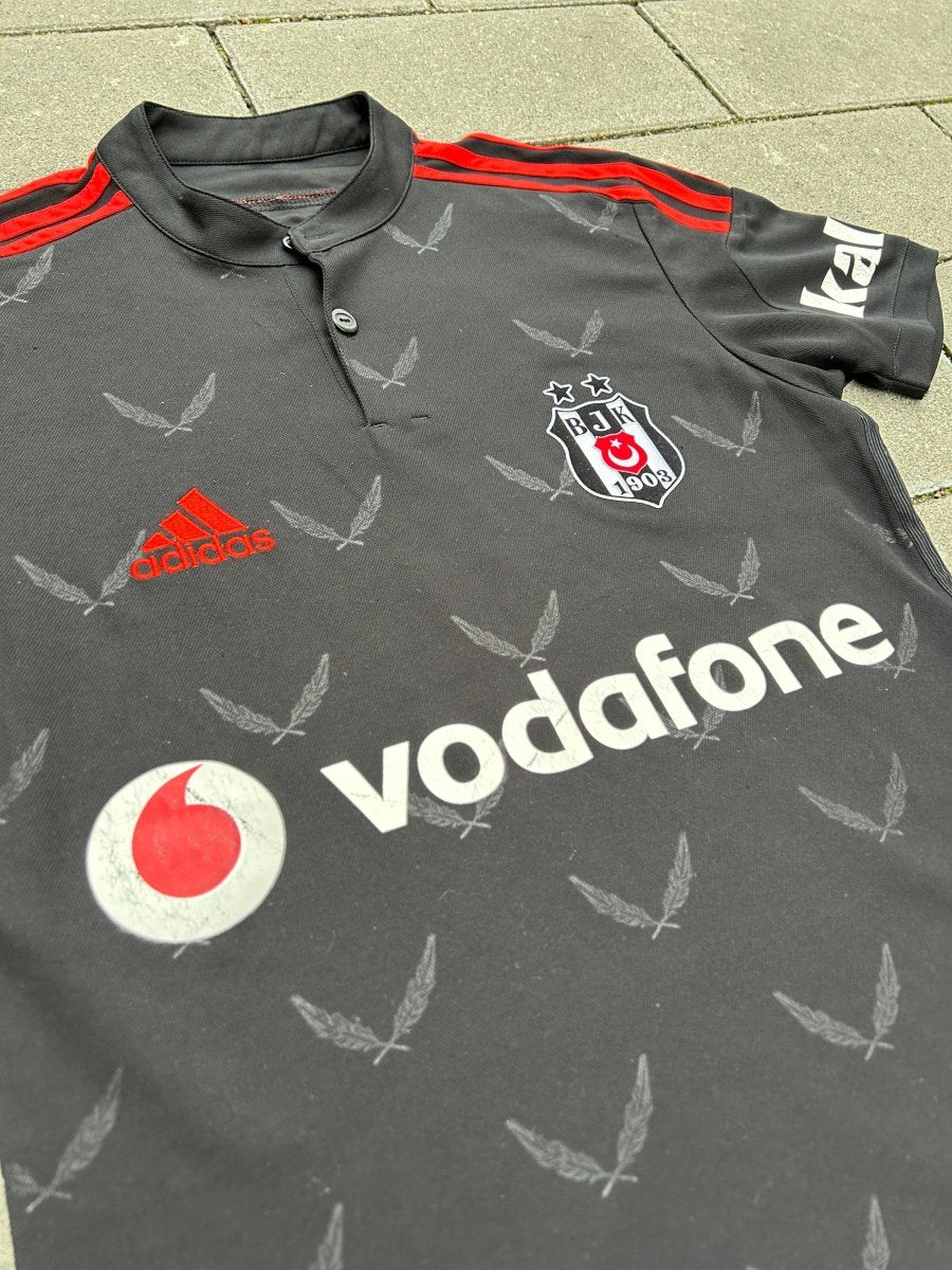 Beşiktaş 2014/15 Original Away Shirt Size S - Shorty Football Shirts