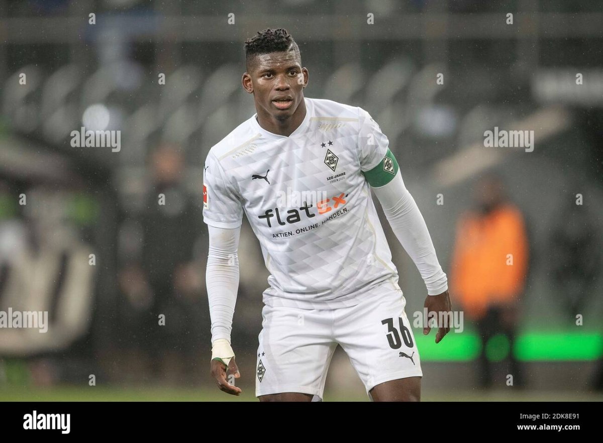 Borussia Mönchengladbach 2020/21 Original Home Shirt Embolo 36 Size M - Shorty Football Shirts