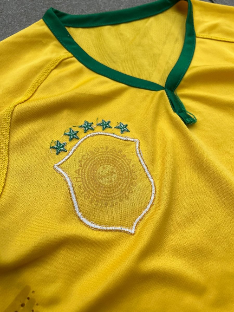 Brazil 2014/15 Original Home Shirt Size M - Shorty Football Shirts