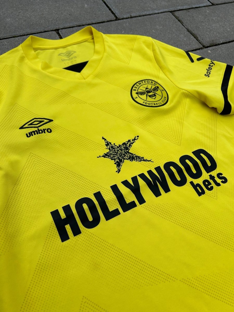 Brentford 2021/22 Original Away Shirt Size S - Shorty Football Shirts
