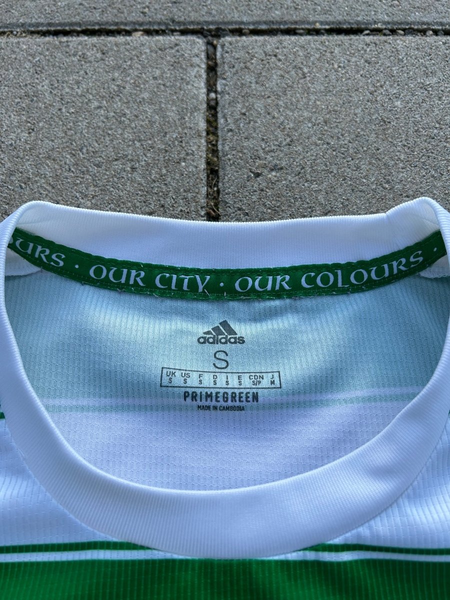 Celtic 2021/22 Original Home Shirt Size S - Shorty Football Shirts
