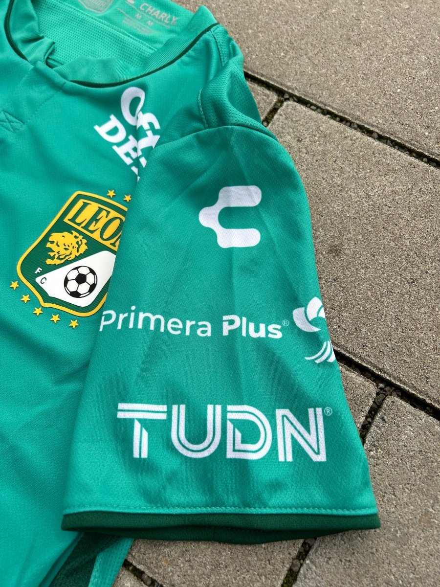 Club León 2023/24 Original Home Shirt Size M - Shorty Football Shirts