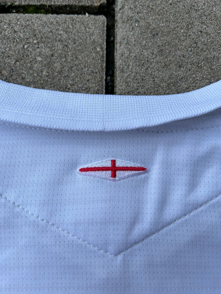 England 2005/07 Original Home Shirt Size S - Shorty Football Shirts