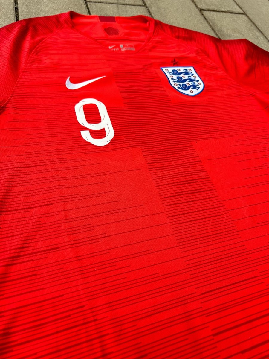 England 2018/19 Authentic Away Shirt Kane 9 Size M - Shorty Football Shirts