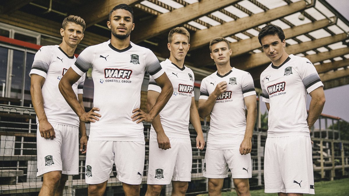 FC Krasnodar 2018/19 Original Away Shirt Size M - Shorty Football Shirts