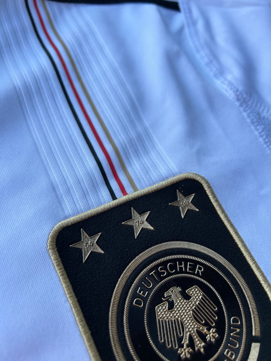 Germany 2010/11 Original Home Shirt Size S - Shorty Football Shirts