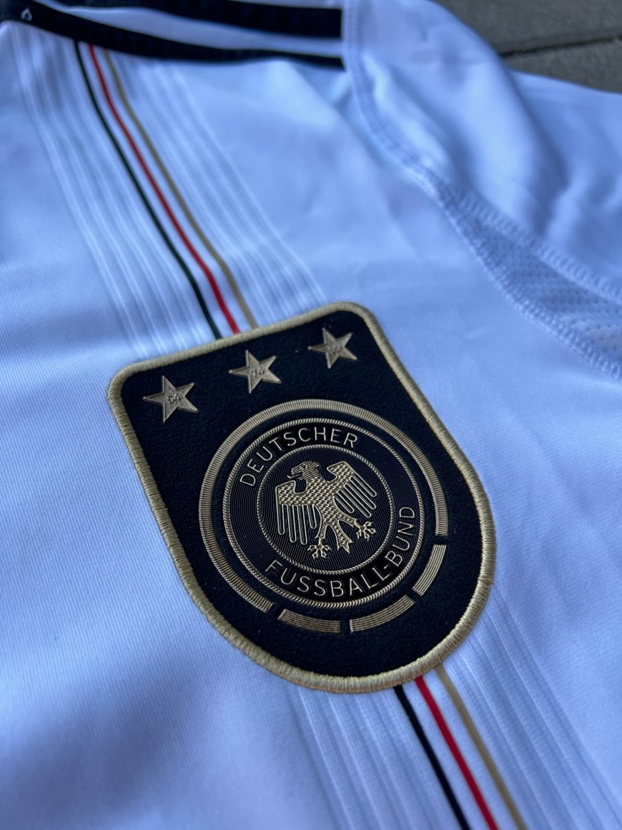 Germany 2010/11 Original Home Shirt Size S - Shorty Football Shirts