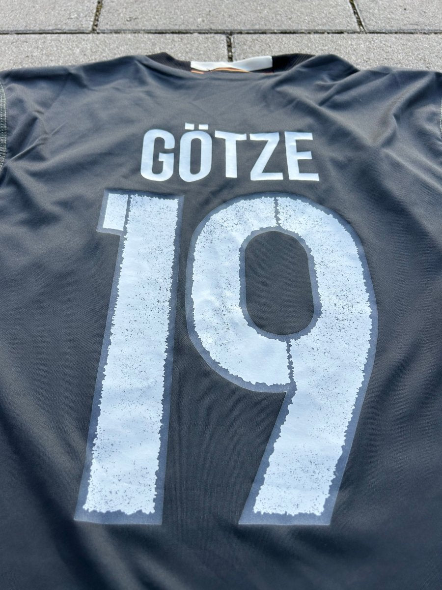 Germany 2016/17 Original Away Shirt Götze 19 Size M - Shorty Football Shirts
