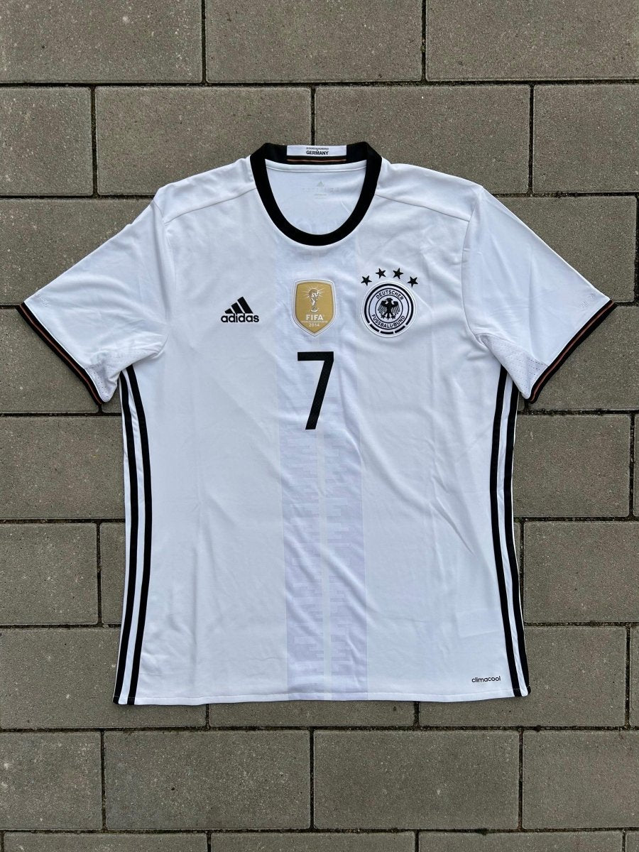 Germany 2016/17 Original Home Shirt Schweinsteiger 7 Size L - Shorty Football Shirts