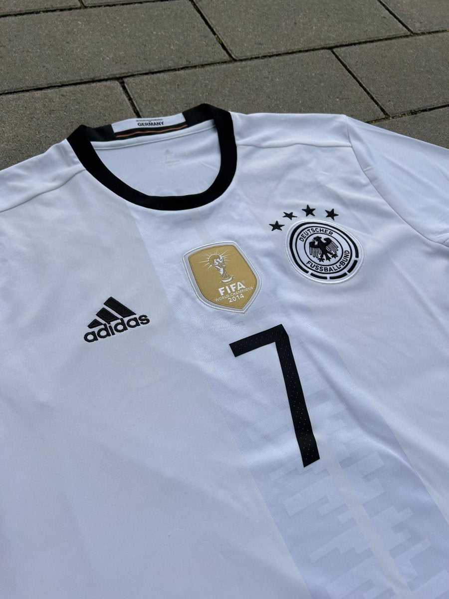 Germany 2016/17 Original Home Shirt Schweinsteiger 7 Size L - Shorty Football Shirts