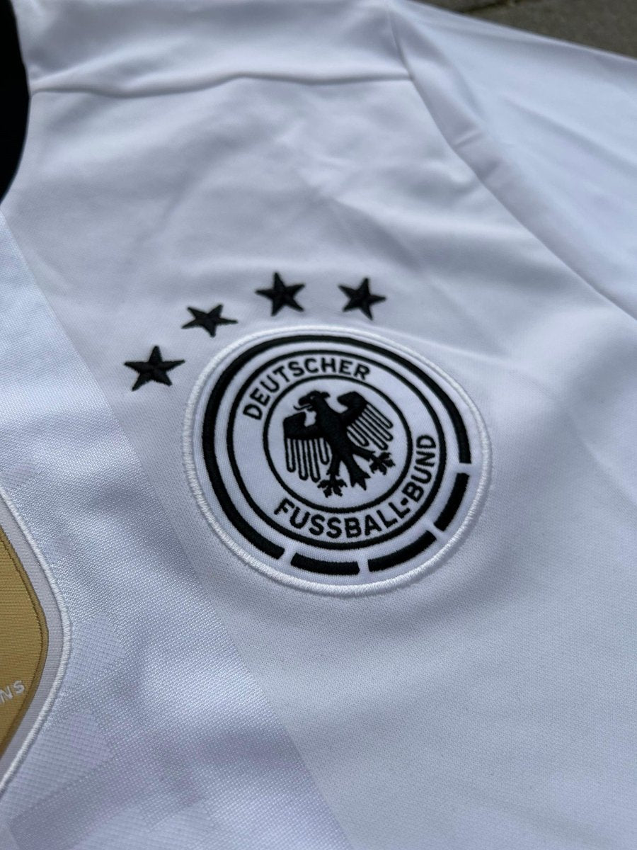 Germany 2016/17 Original Home Shirt Schweinsteiger 7 Size L - Shorty Football Shirts
