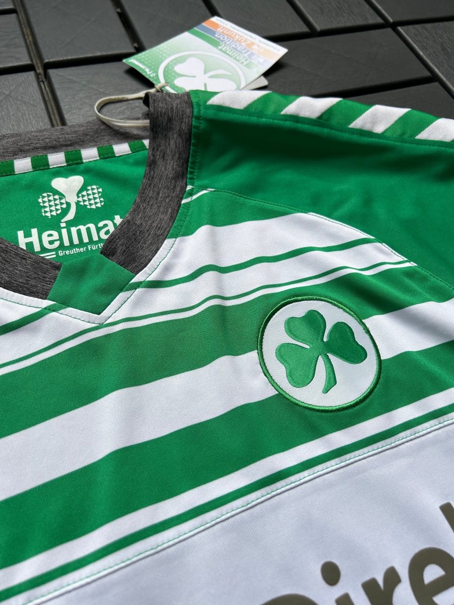 Greuther Fürth 2013/14 Authentic Home Shirt Size XL - Shorty Football Shirts