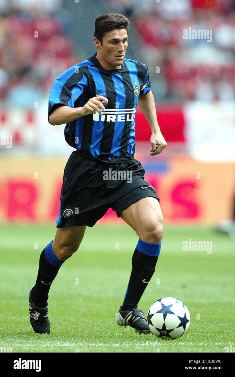 Inter Milan 2003/04 Original Home Shirt J. Zanetti 4 Size XS/S - Shorty Football Shirts