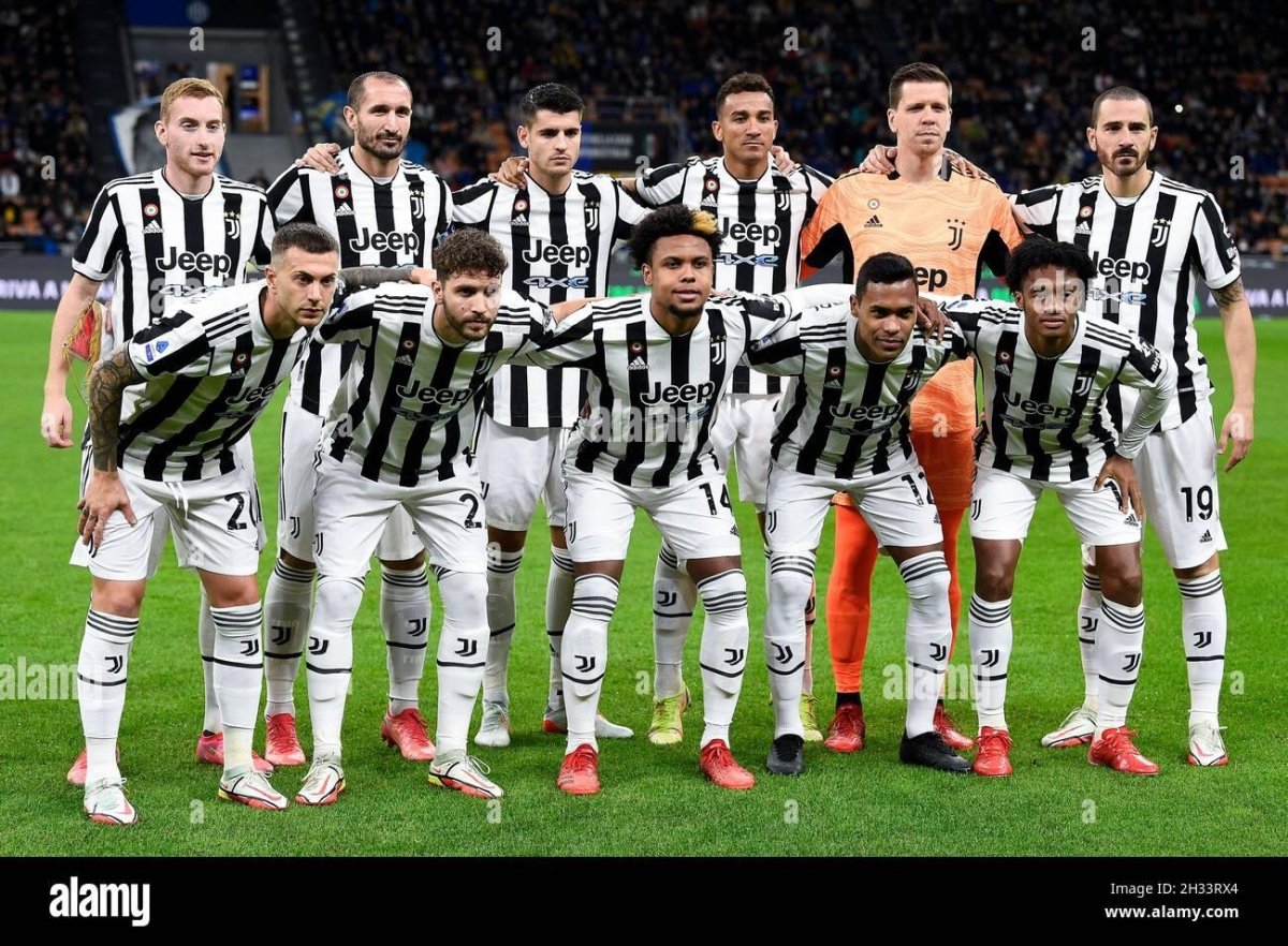 Juventus 2021/22 Original Home Shirt Size S - Shorty Football Shirts
