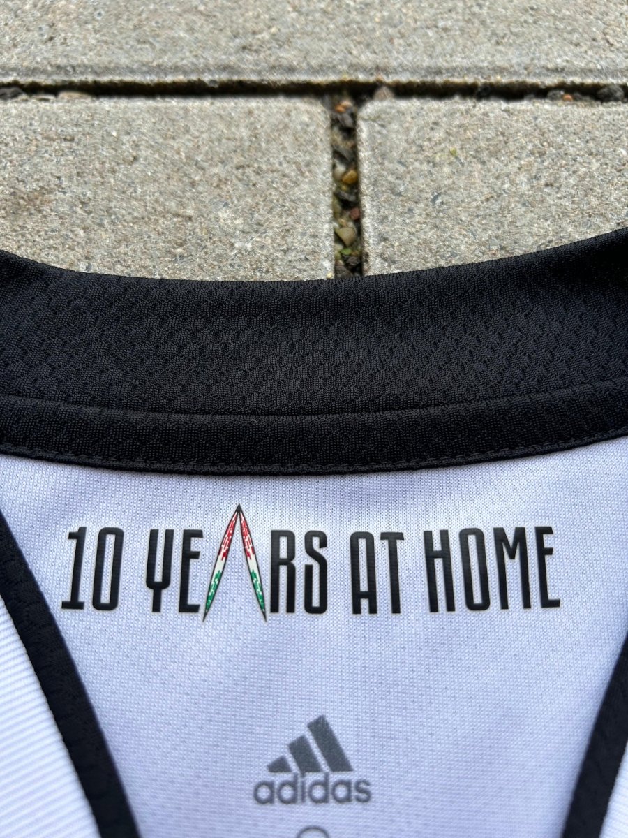 Juventus 2021/22 Original Home Shirt Size S - Shorty Football Shirts