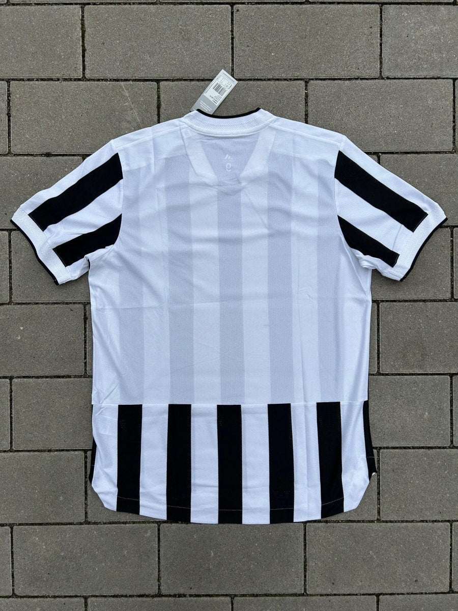 Juventus 2021/22 Original Player Issue Home Shirt Size XL - Shorty Football Shirts