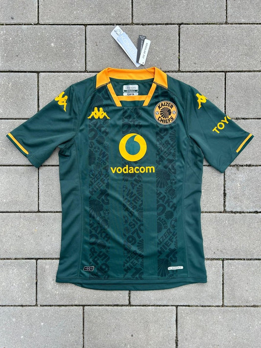 Kaizer Chiefs 2023/24 Original Away Shirt Size S - Shorty Football Shirts