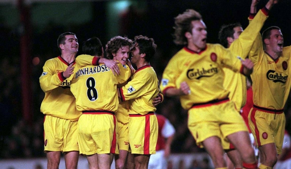 Liverpool 1997/99 Original Away Shirt Size S - Shorty Football Shirts