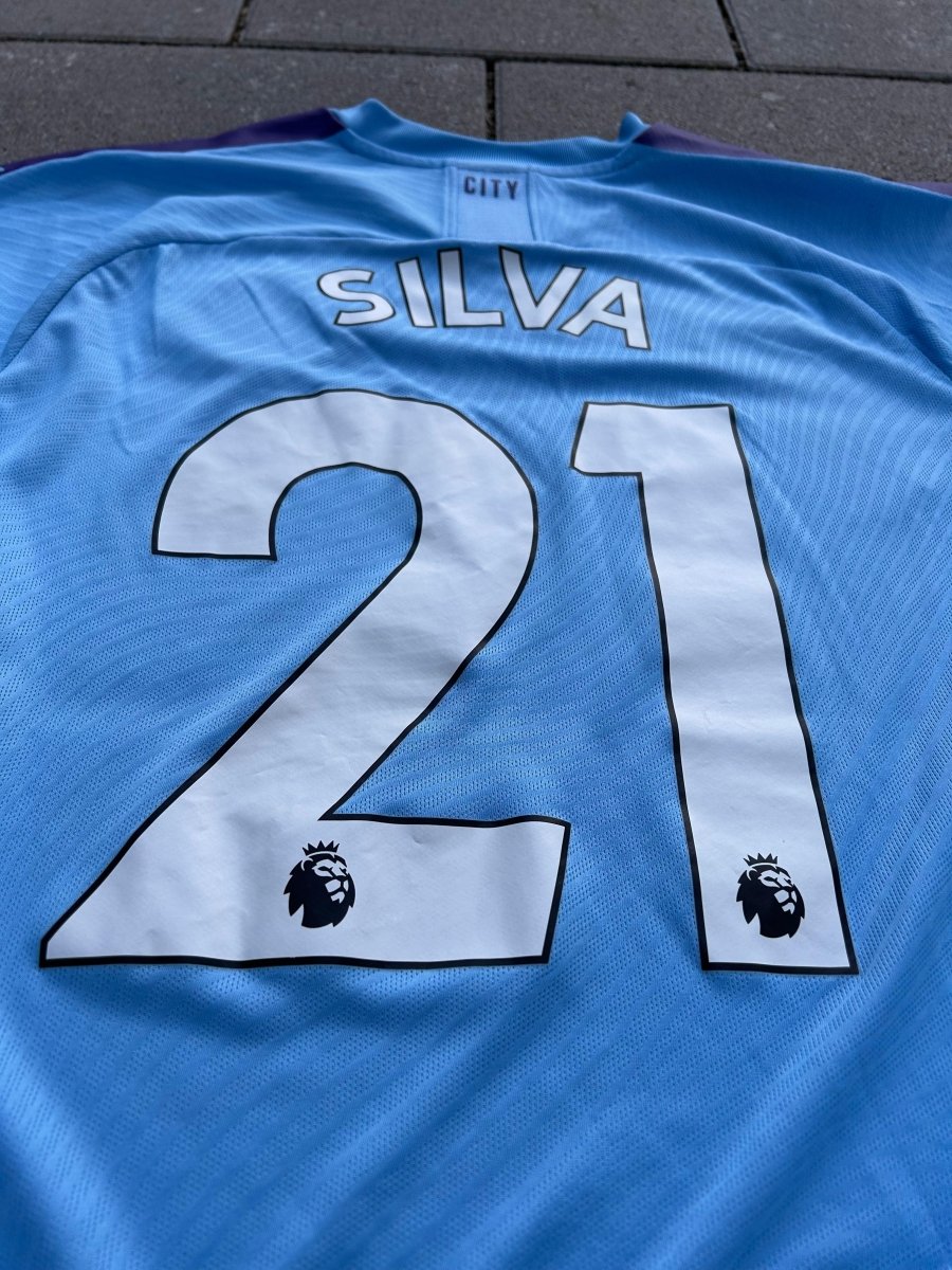 Manchester City 2019/20 Original Home Shirt David Silva 21 L/S Size S - Shorty Football Shirts