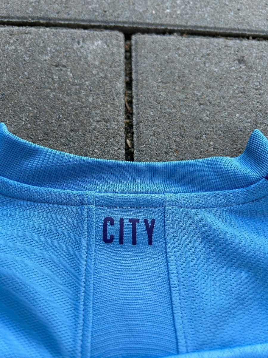 Manchester City 2019/20 Original Home Shirt David Silva 21 L/S Size S - Shorty Football Shirts