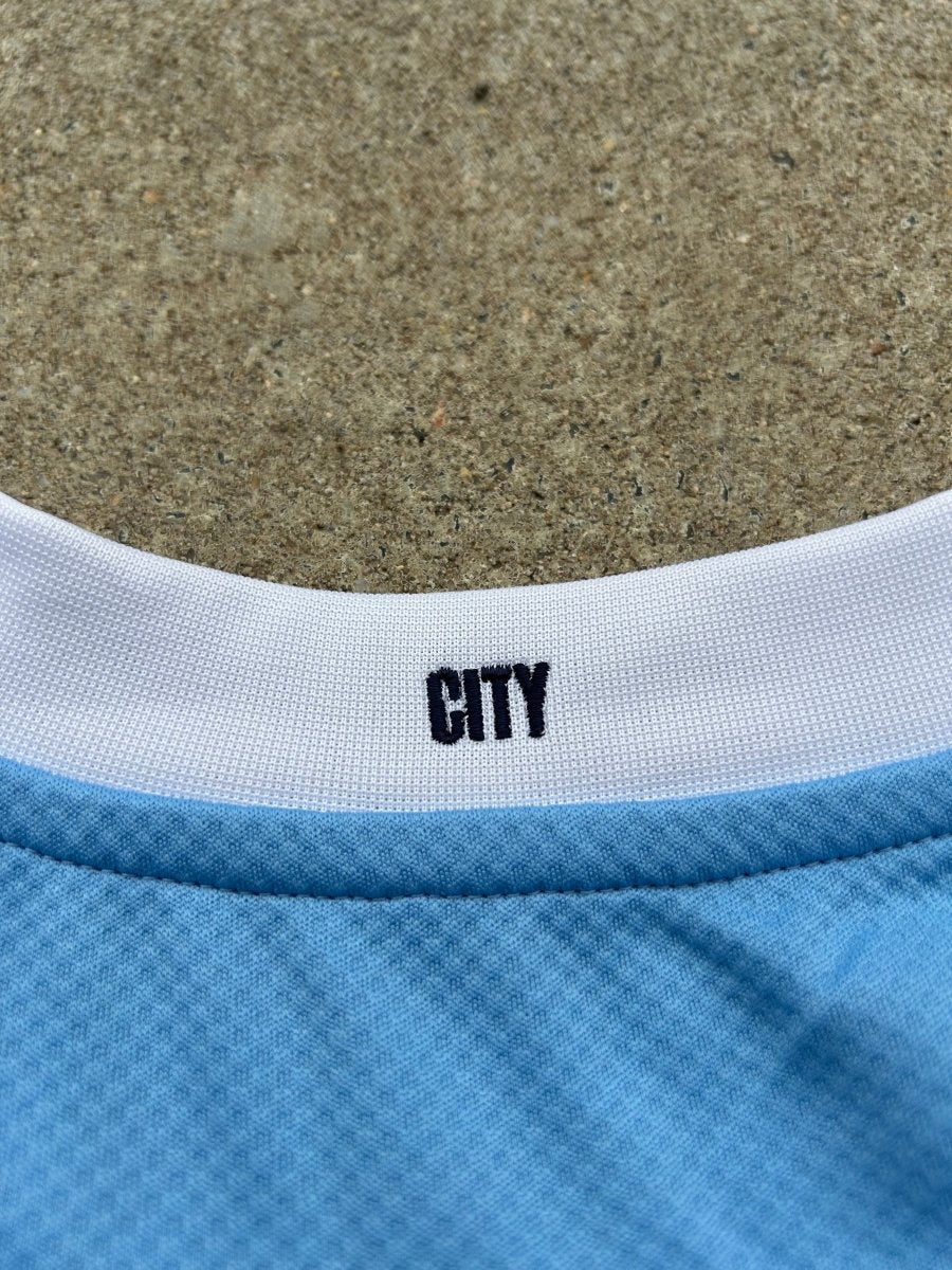 Manchester City 2020/21 Original Home Shirt Rodrigo 16 Size L - Shorty Football Shirts
