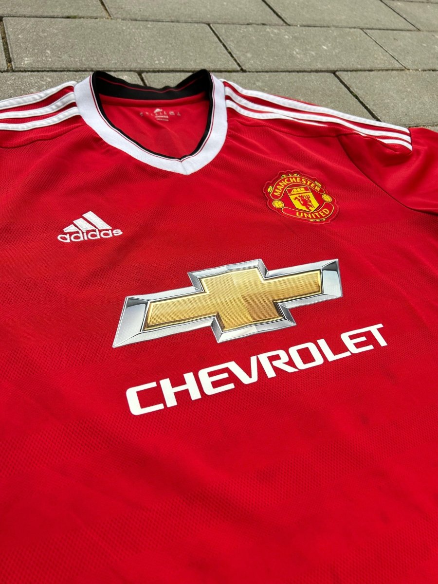 Manchester United 2015/16 Original Home Shirt Ibrahimovic 9 Size XL - Shorty Football Shirts