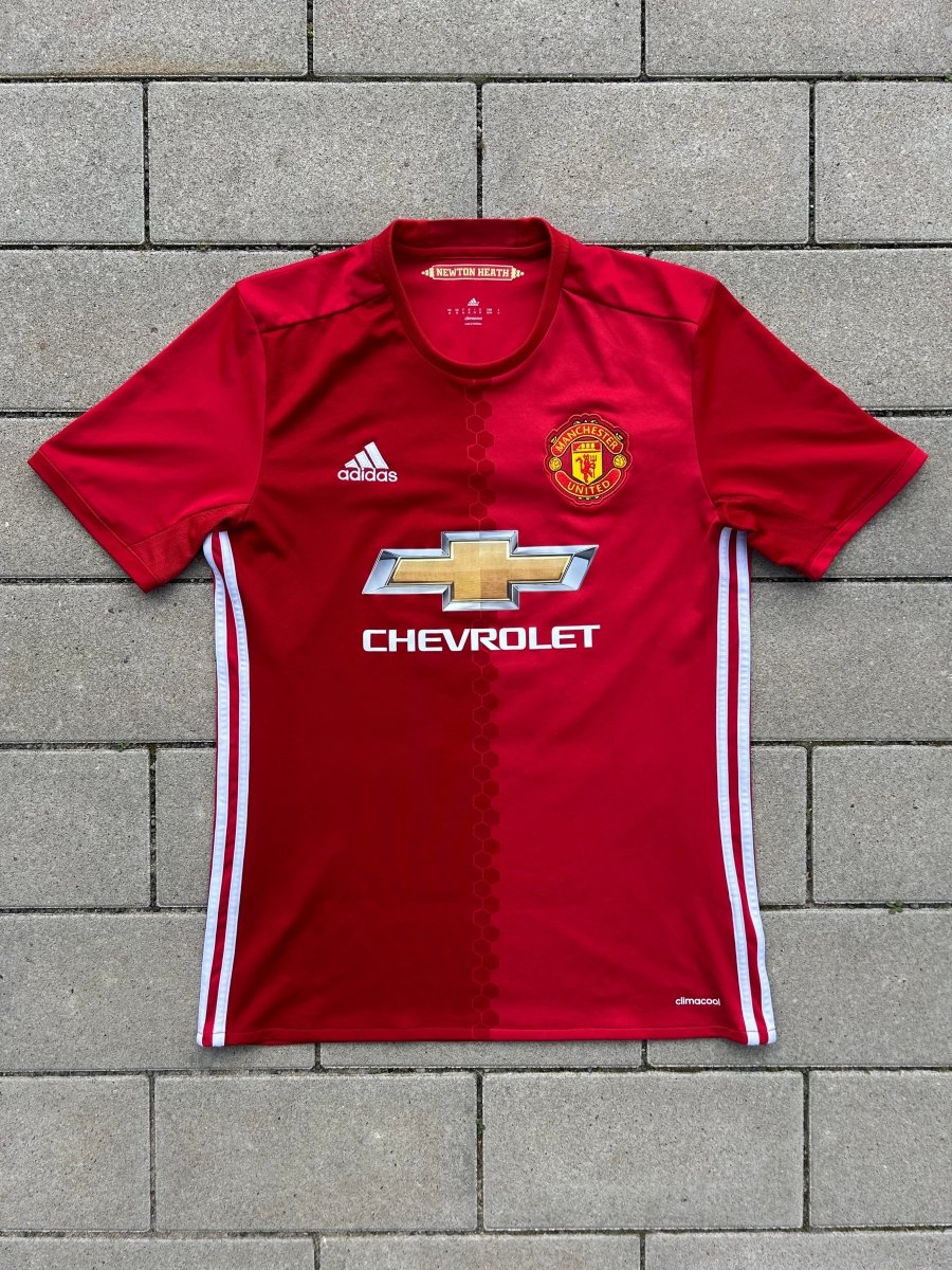 Manchester United 2016/17 Home Shirt Ibrahimovic 9 Size M - Shorty Football Shirts