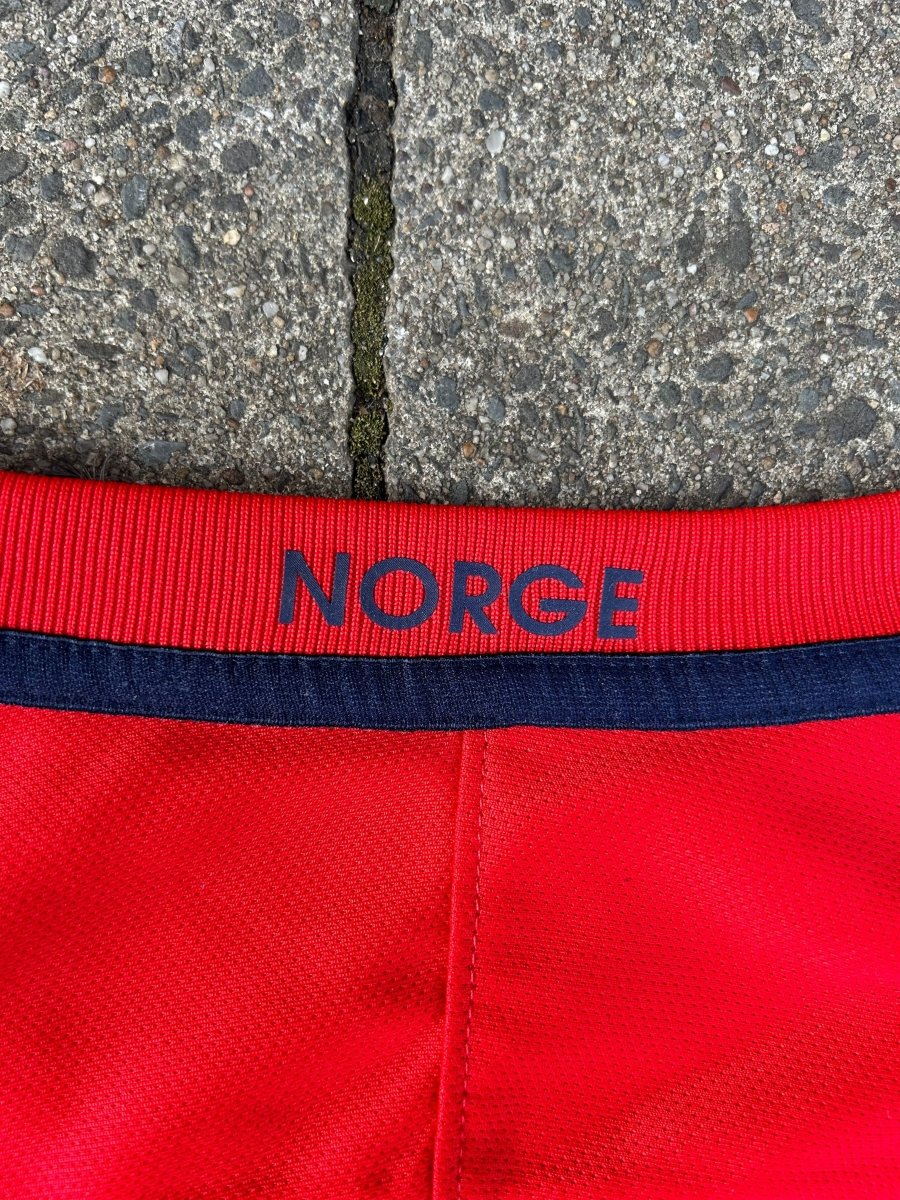 Norway 2016/17 Authentic Home Shirt Size M - Shorty Football Shirts