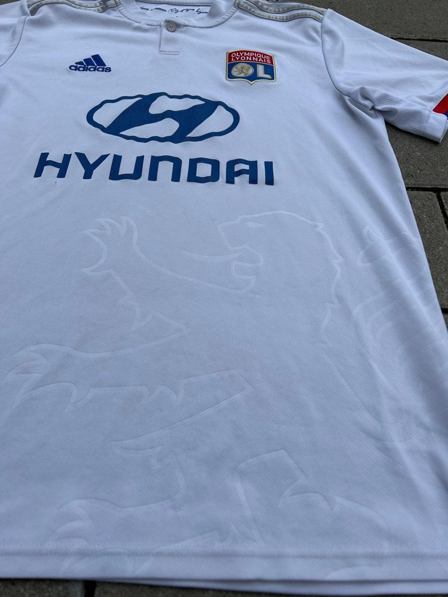 Olympique Lyonnais 2015/16 Original Home Shirt Size L - Shorty Football Shirts