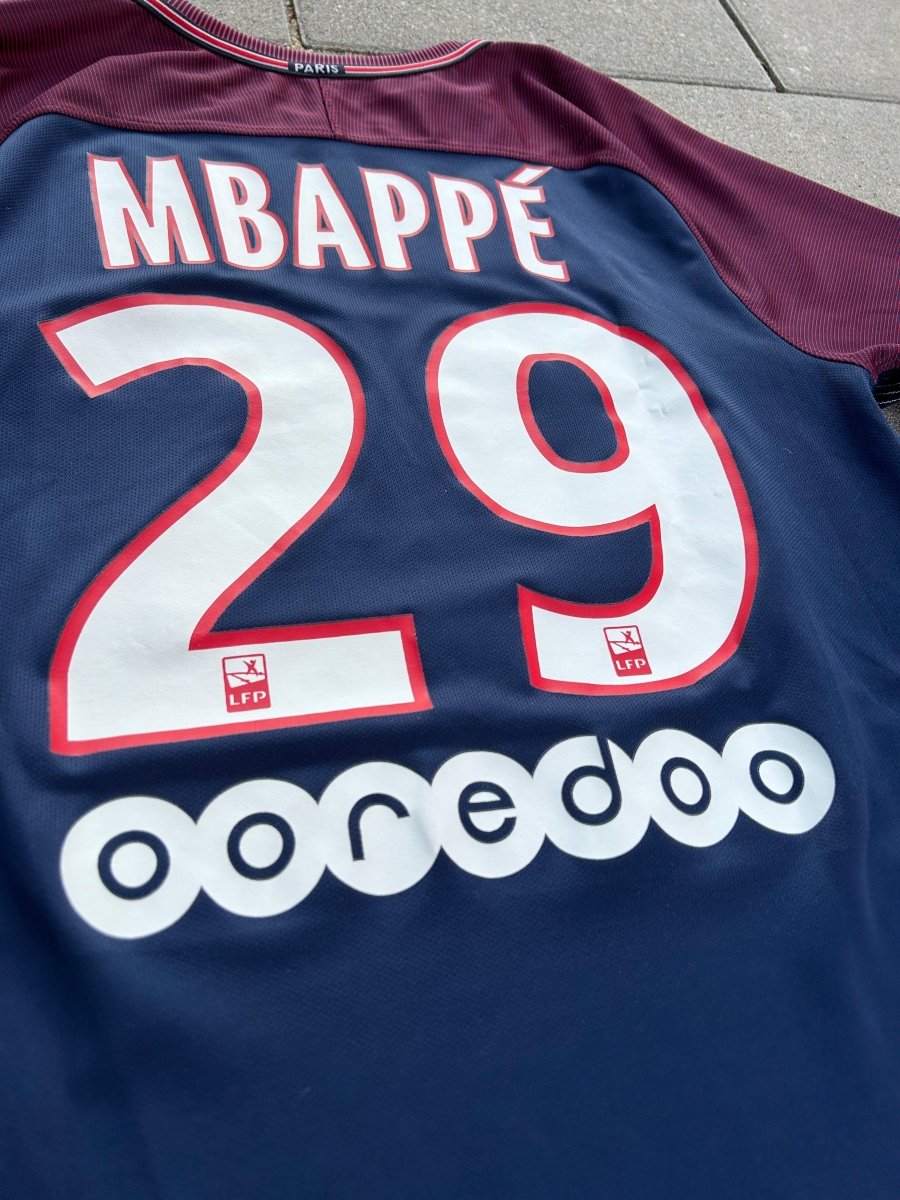 PSG 2017/18 Authentic Home Shirt Mbappe 29 Size S - Shorty Football Shirts