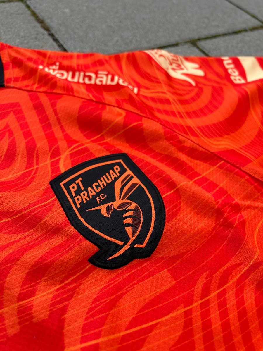 PT Prachuap 2022/23 Original Home Shirt Size M - Shorty Football Shirts