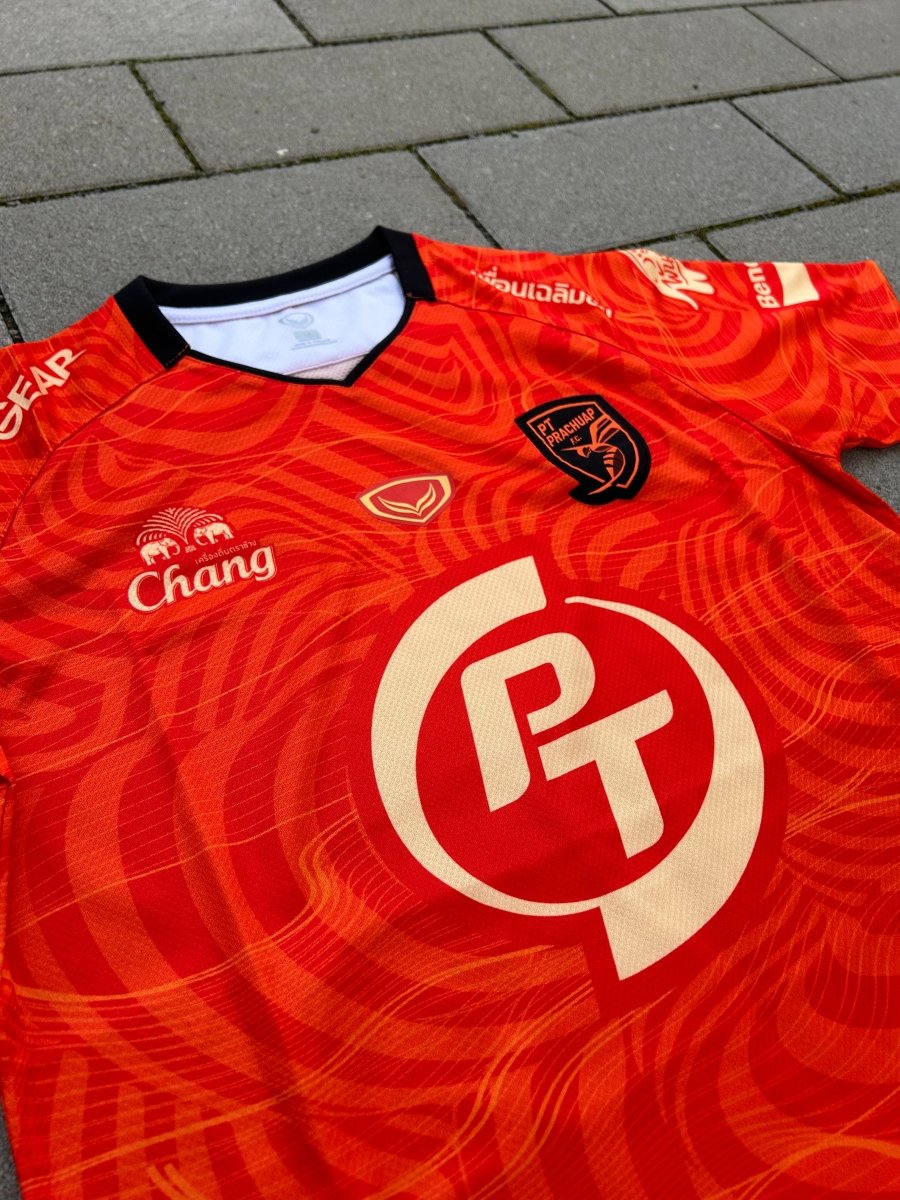 PT Prachuap 2022/23 Original Home Shirt Size M - Shorty Football Shirts