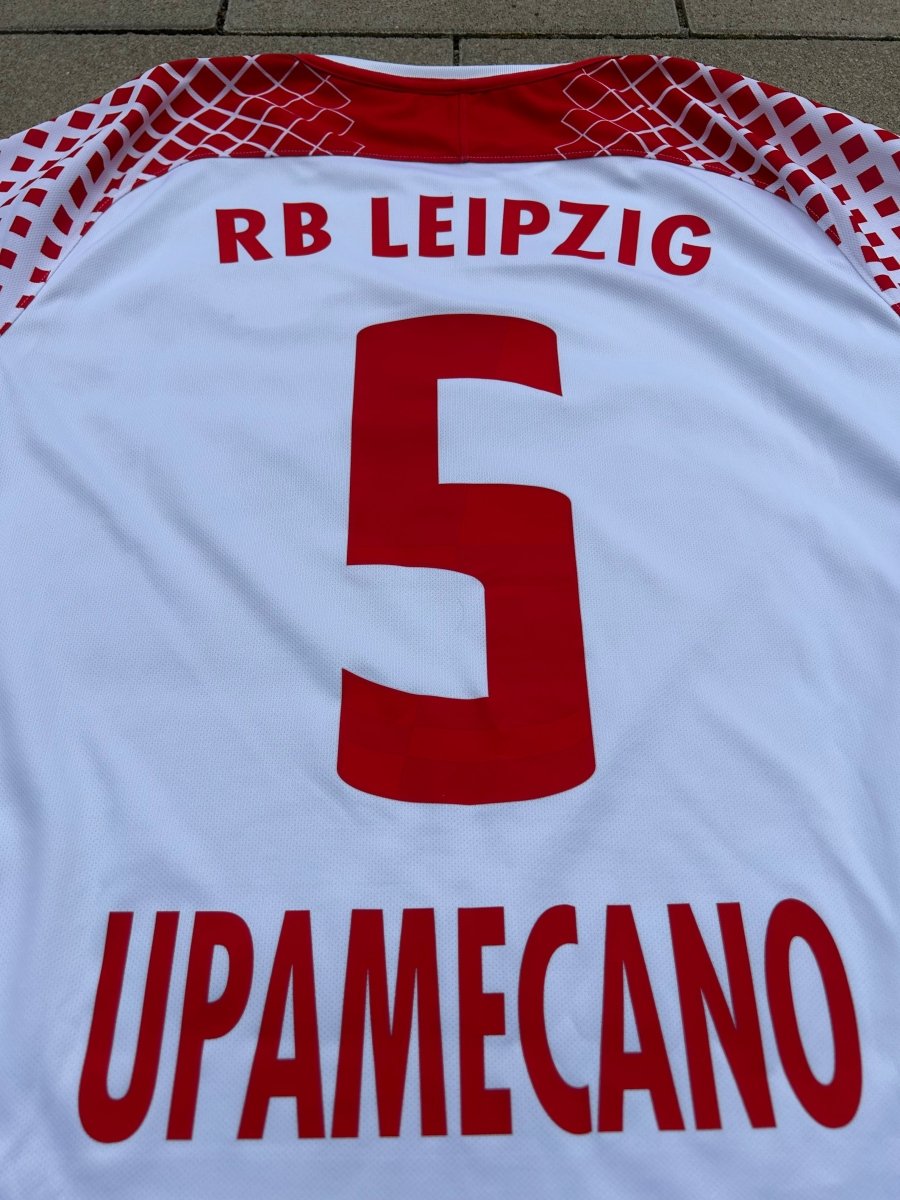 RB Leipzig 2017/18 Original Home Shirt Upamecano 5 Size L - Shorty Football Shirts
