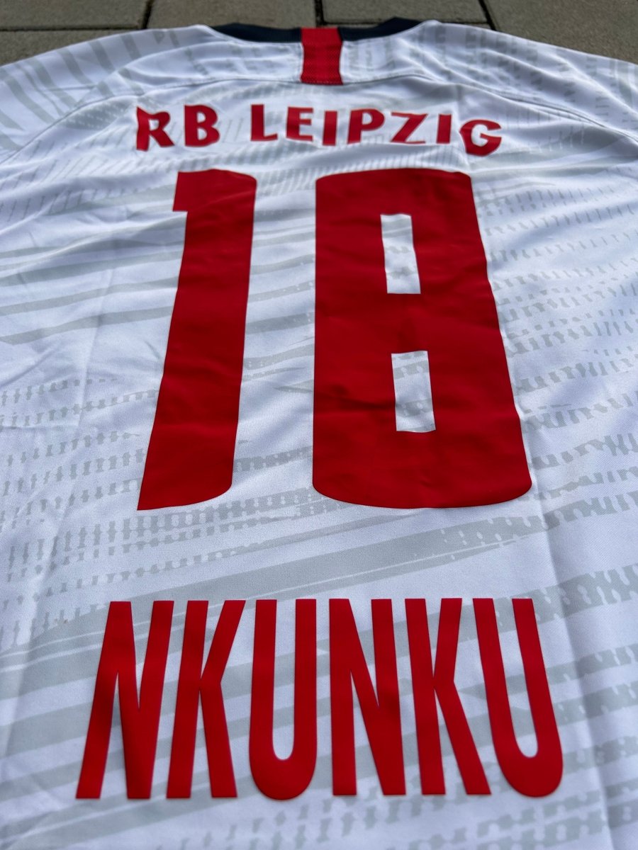 RB Leipzig 2019/20 Original Home Shirt Nkunku 18 Size XL - Shorty Football Shirts
