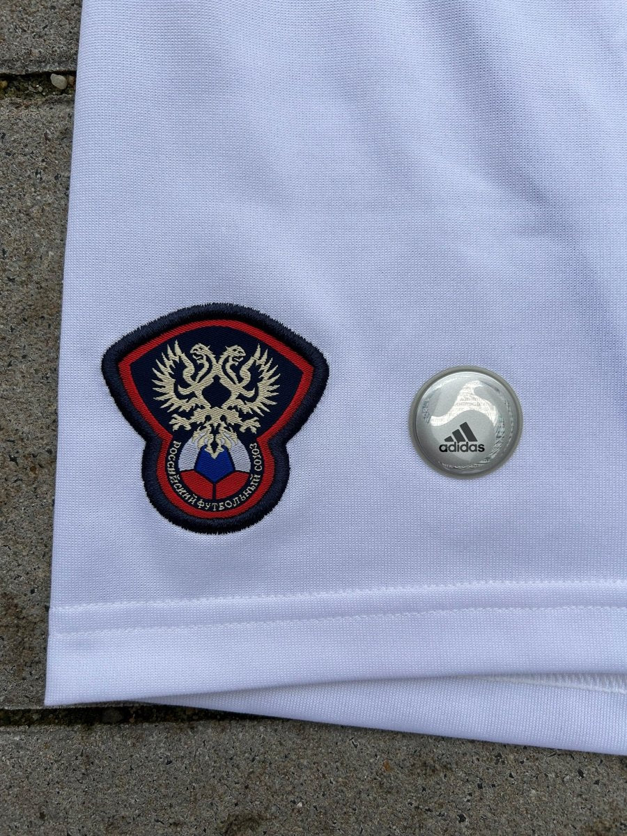 Russia 2009/10 Original Away Shirt Size M - Shorty Football Shirts