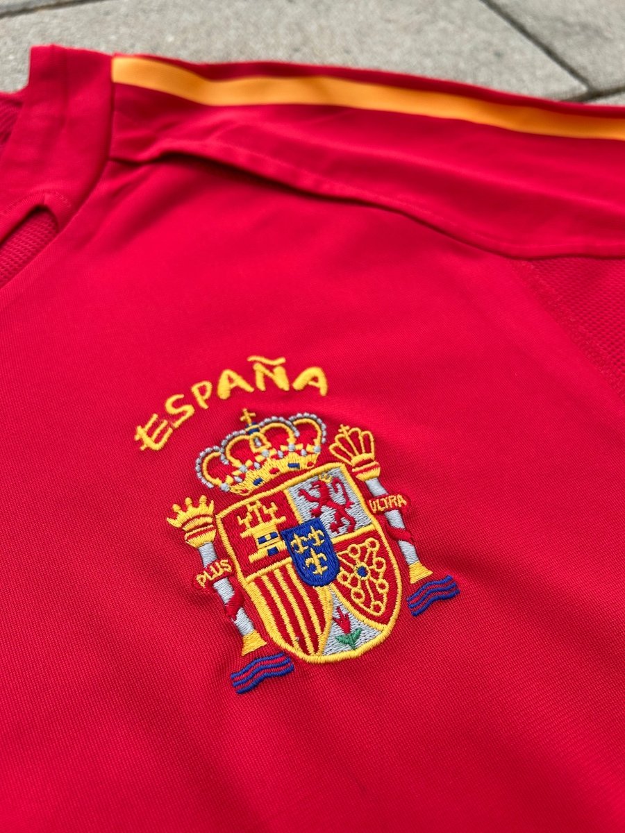 Spain 2004/06 Original Home Shirt Vicente 14 Size S - Shorty Football Shirts