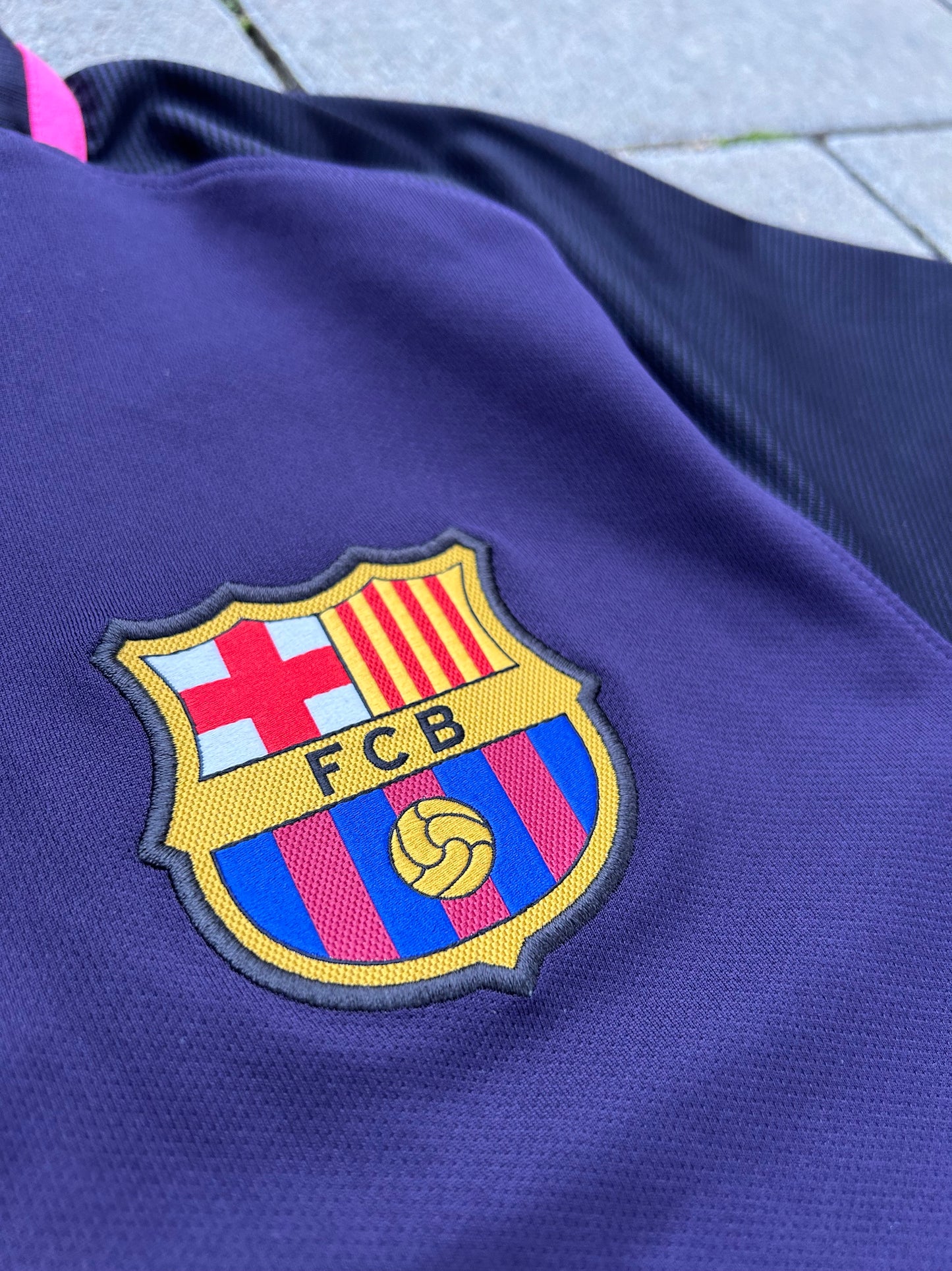 Barcelona 2016/17 Original Away Shirt Neymar #11 Size M