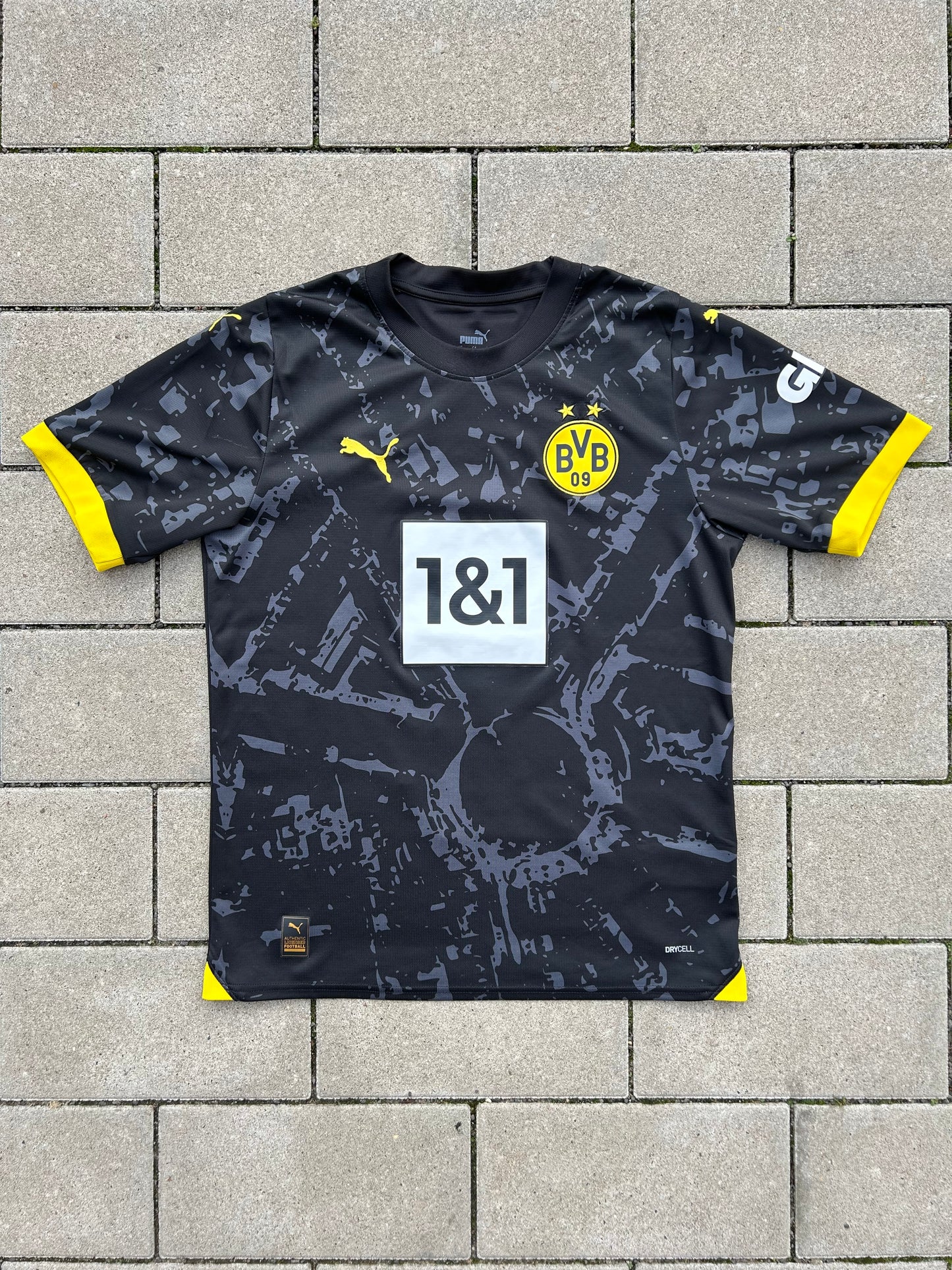 Borussia Dortmund 2023/24 Original Away Shirt Özcan #6 Size M