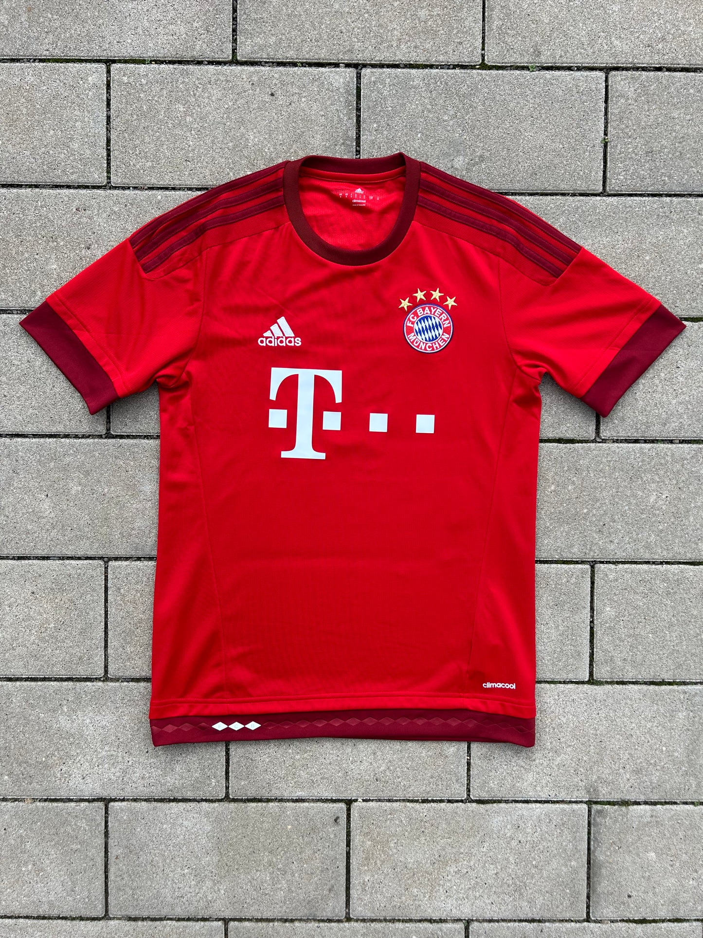 Bayern München 2015/16 Original Home Shirt Lewandowski #9 Size S