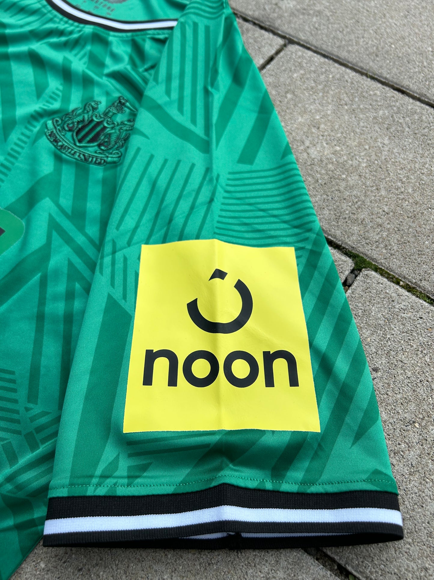 Newcastle United 2023/24 Original Away Shirt Size L