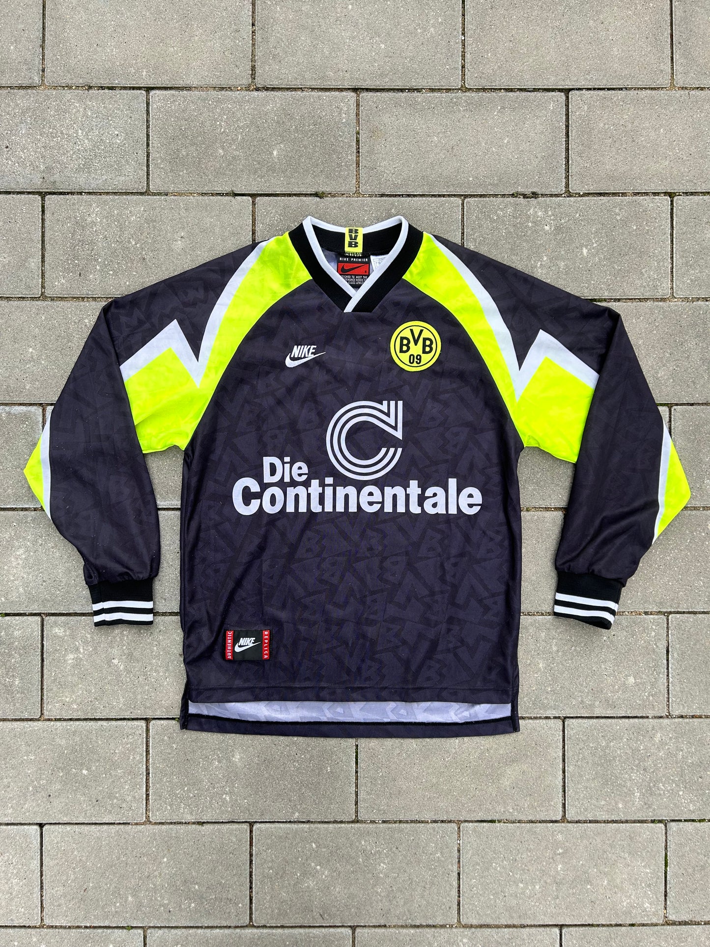 Borussia Dortmund 1995/96 Original Away Shirt L/S Size S